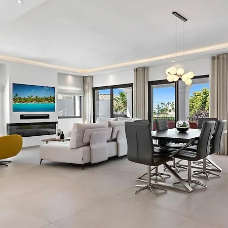 Villa El Paraiso *